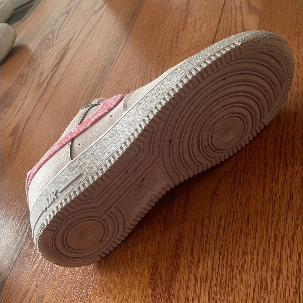 Nike Air Force 1’s Shoes With Pink Paisley Swoosh Woman 8.5 - Picture 6 of 16